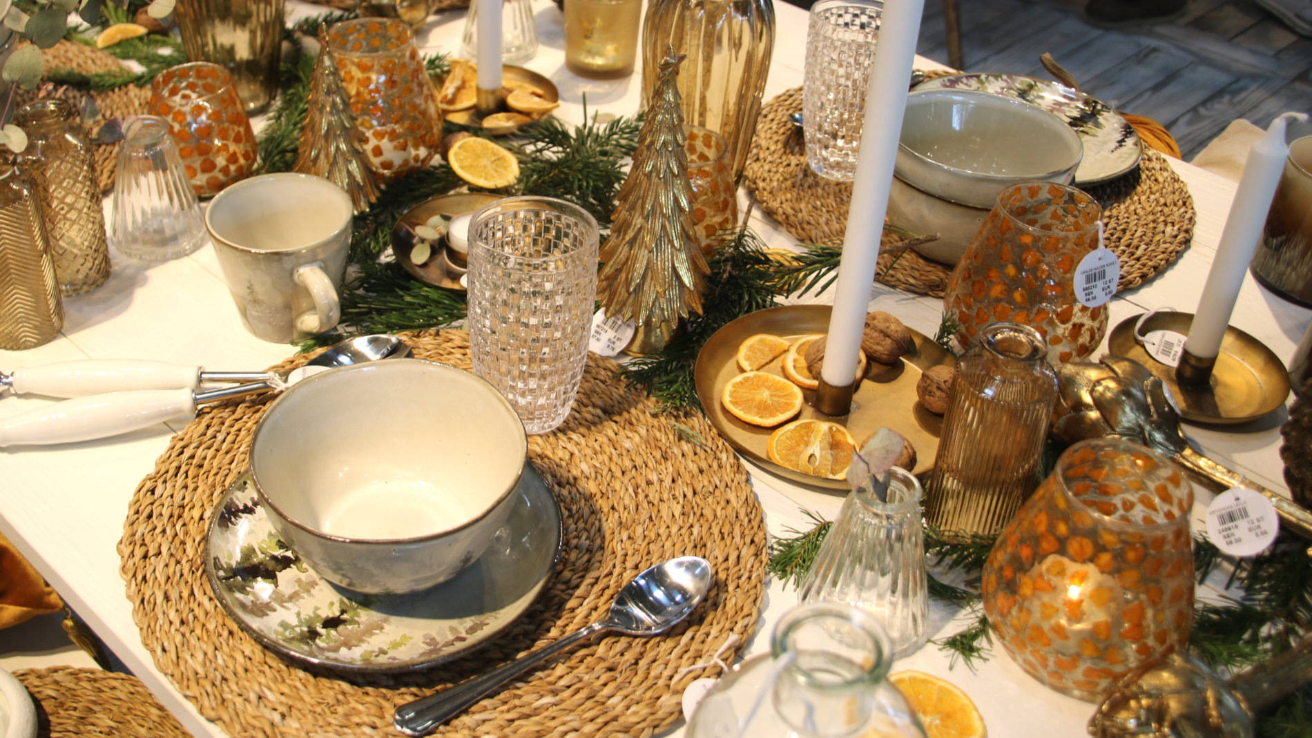 festive table set