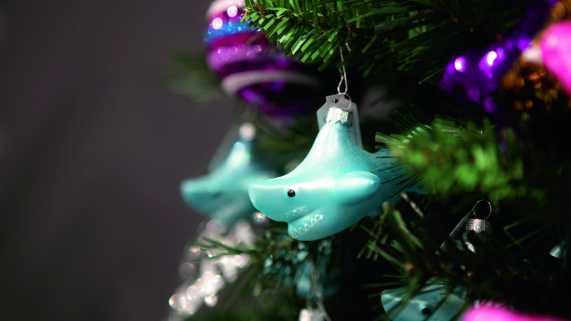 Weihnachtsfigur Hai