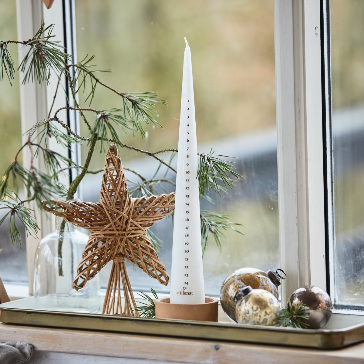 “Stillenat” by IB Laursen Christmas decorations on the windowsill