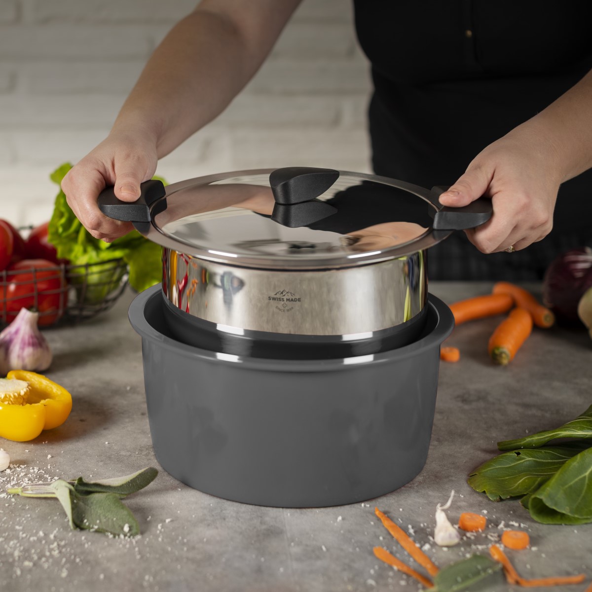 Hotpan pot with heat-retaining bowl by Kuhn Rikon