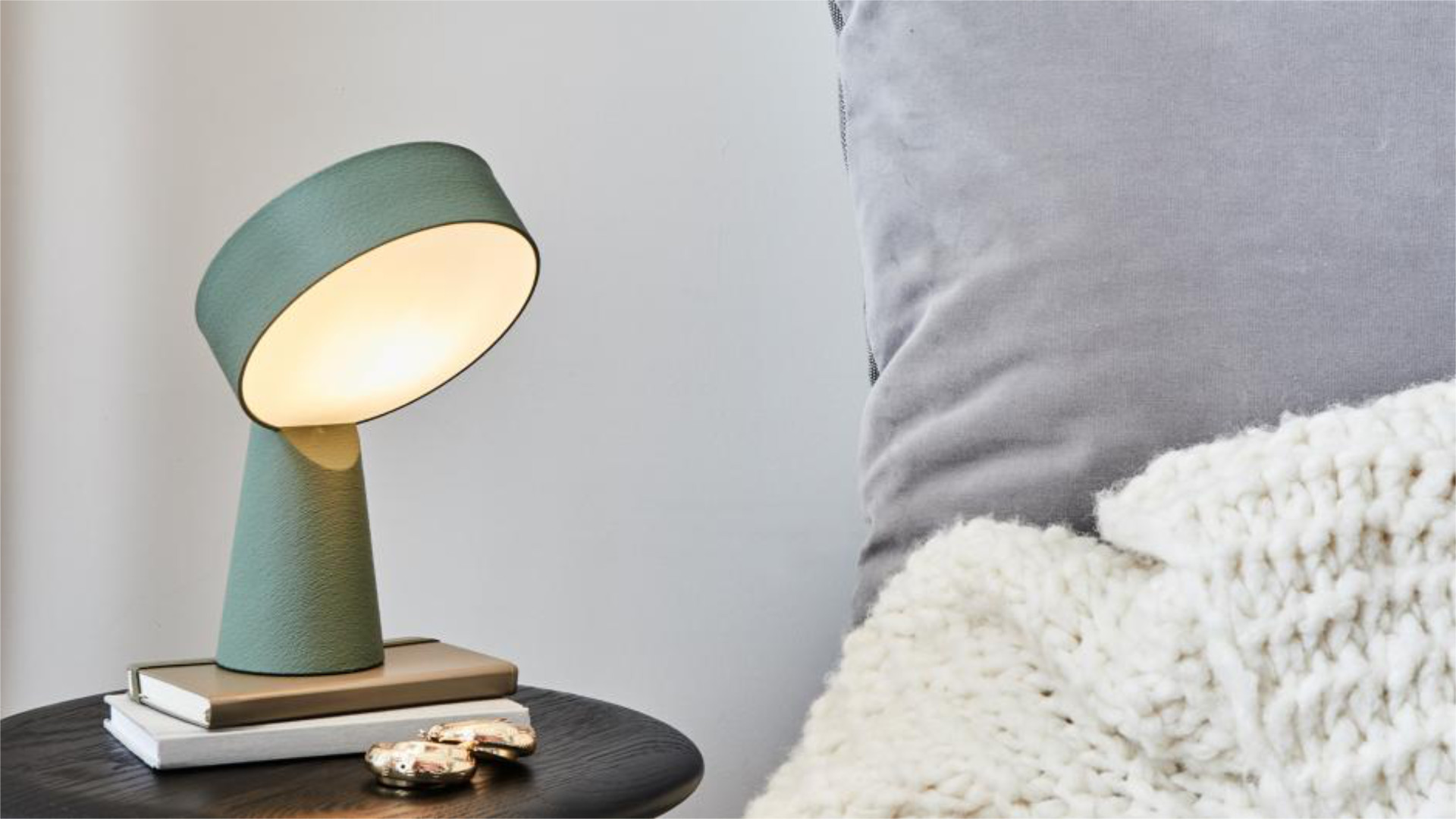 3D printed bedside table lamp