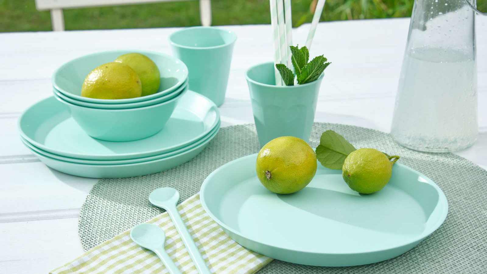 nachhaltiges Geschirr von der Kollektion NORMA von Koziol ©Koziol