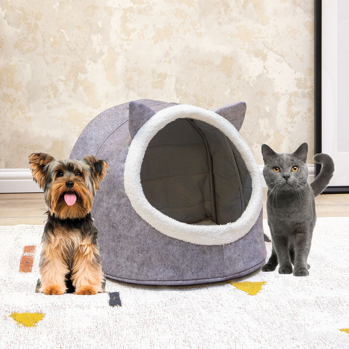 Dog and cat bed by Alas Home