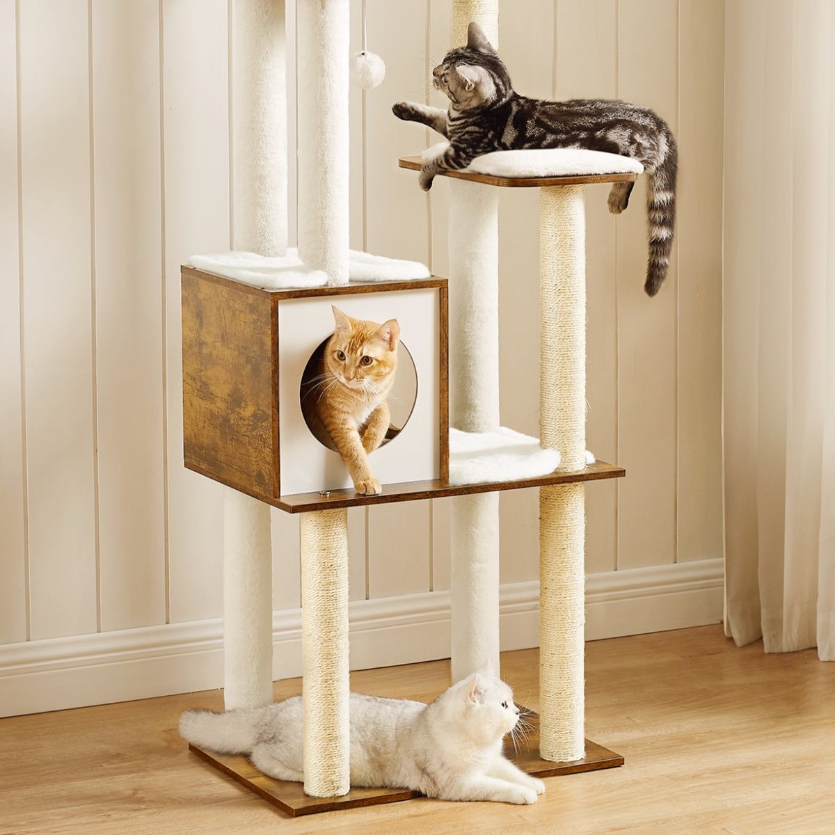 Cat tree by Feandrea