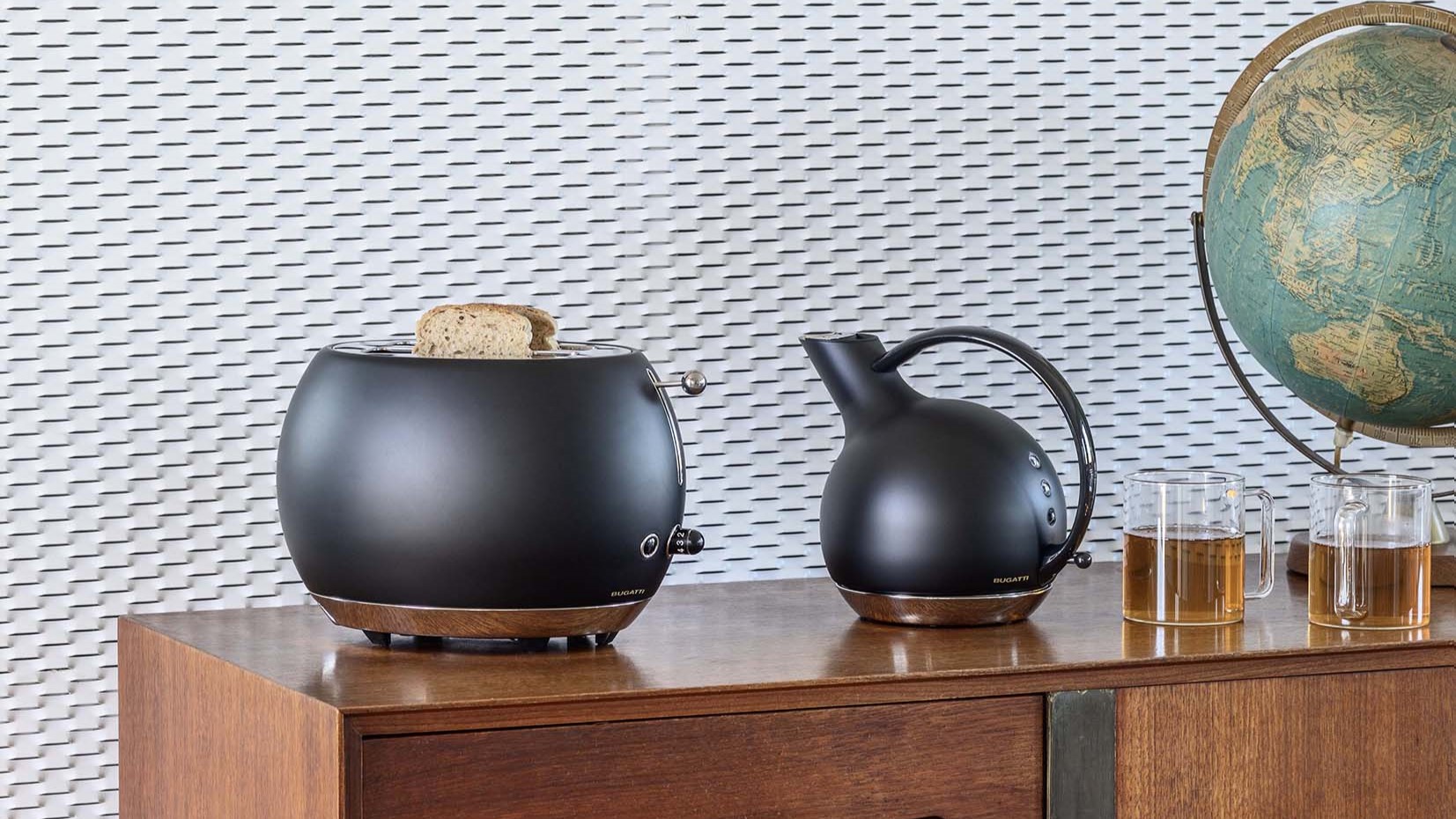 Design-Küchengeräte mit mattem Metalllook